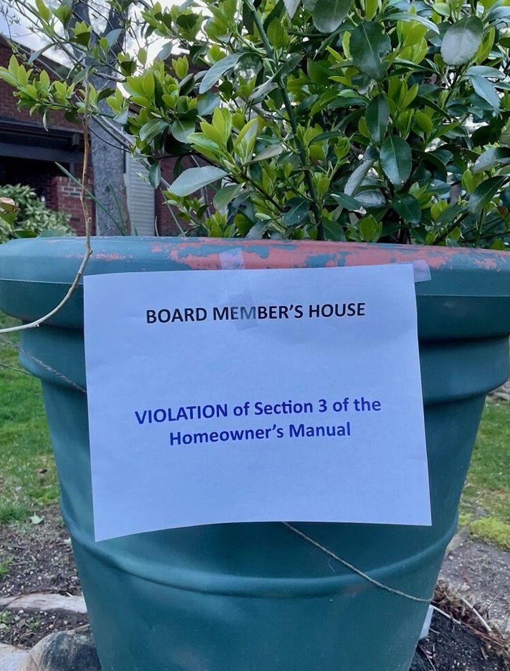 Estates II Residents Club Community in Manhasset, NY