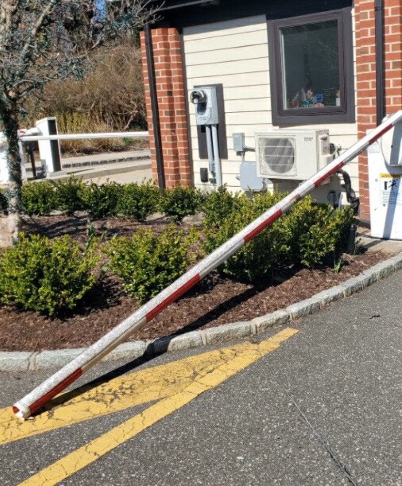 Estates II Residents Club Community in Manhasset, NY