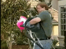 eyN2aMqNooSybL8A.gif