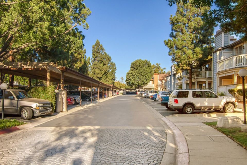 Community Facilities Camelot Condominiums