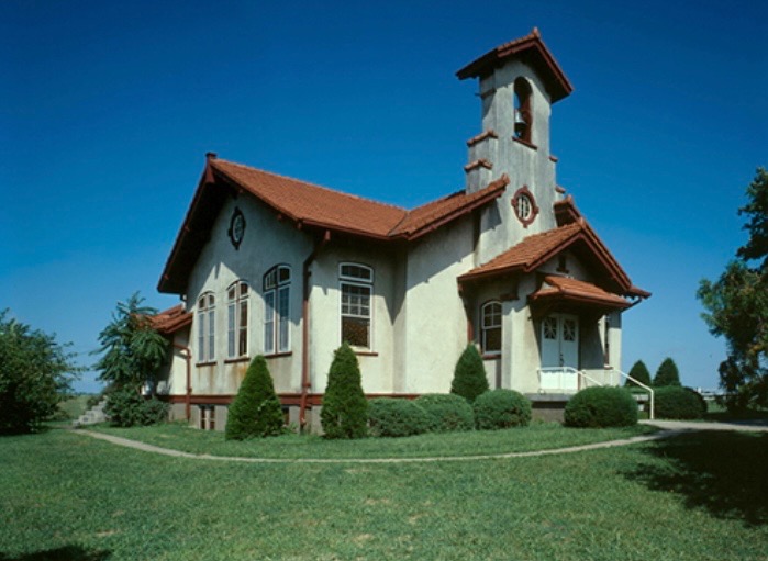 Longview Farm HOA in LEES SUMMIT, MO