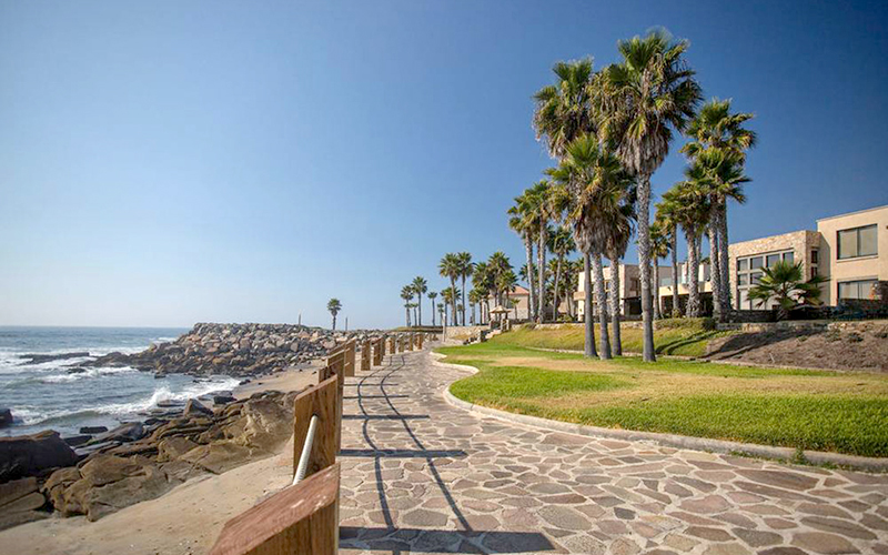 Ocean walkway