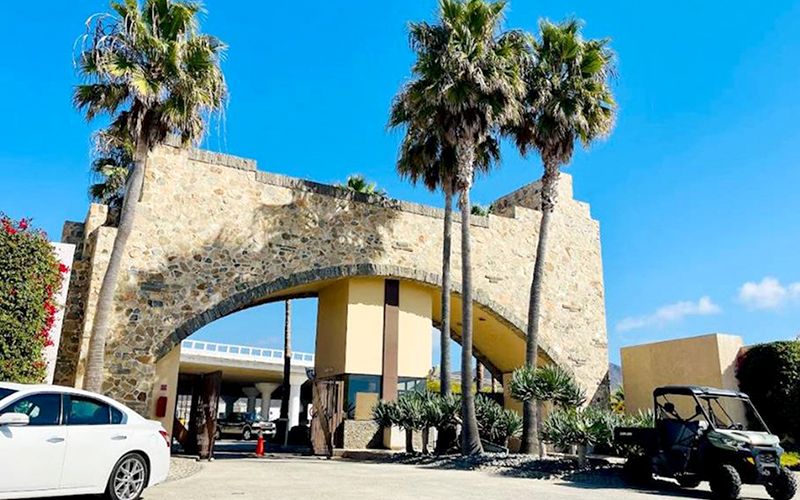 Punta Piedra gated entry